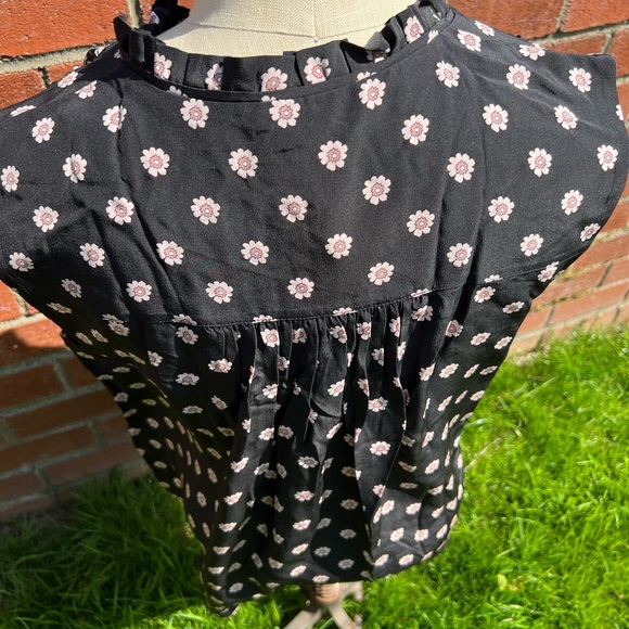 Kate Spade ditzy pleated top - Picture 6 of 8